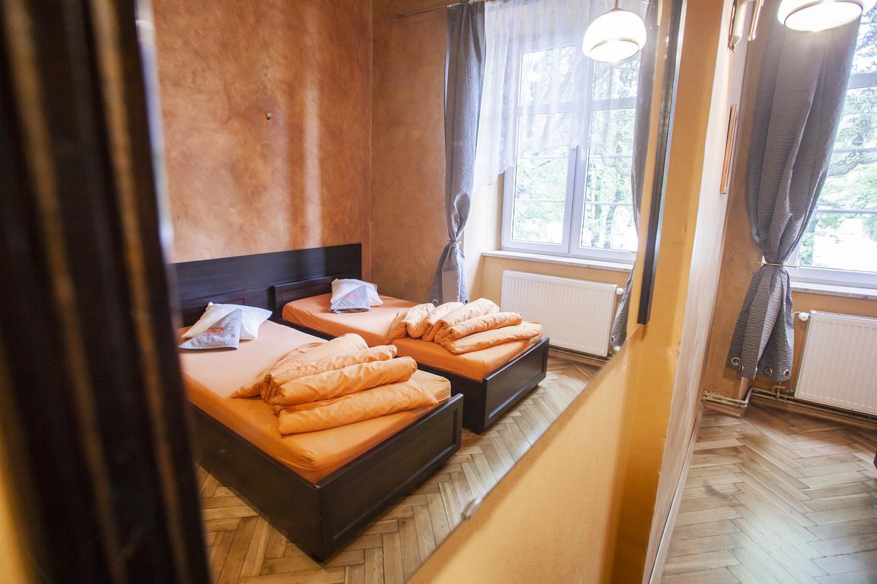 Momotown Privates Bed and Breakfast Krakau Buitenkant foto