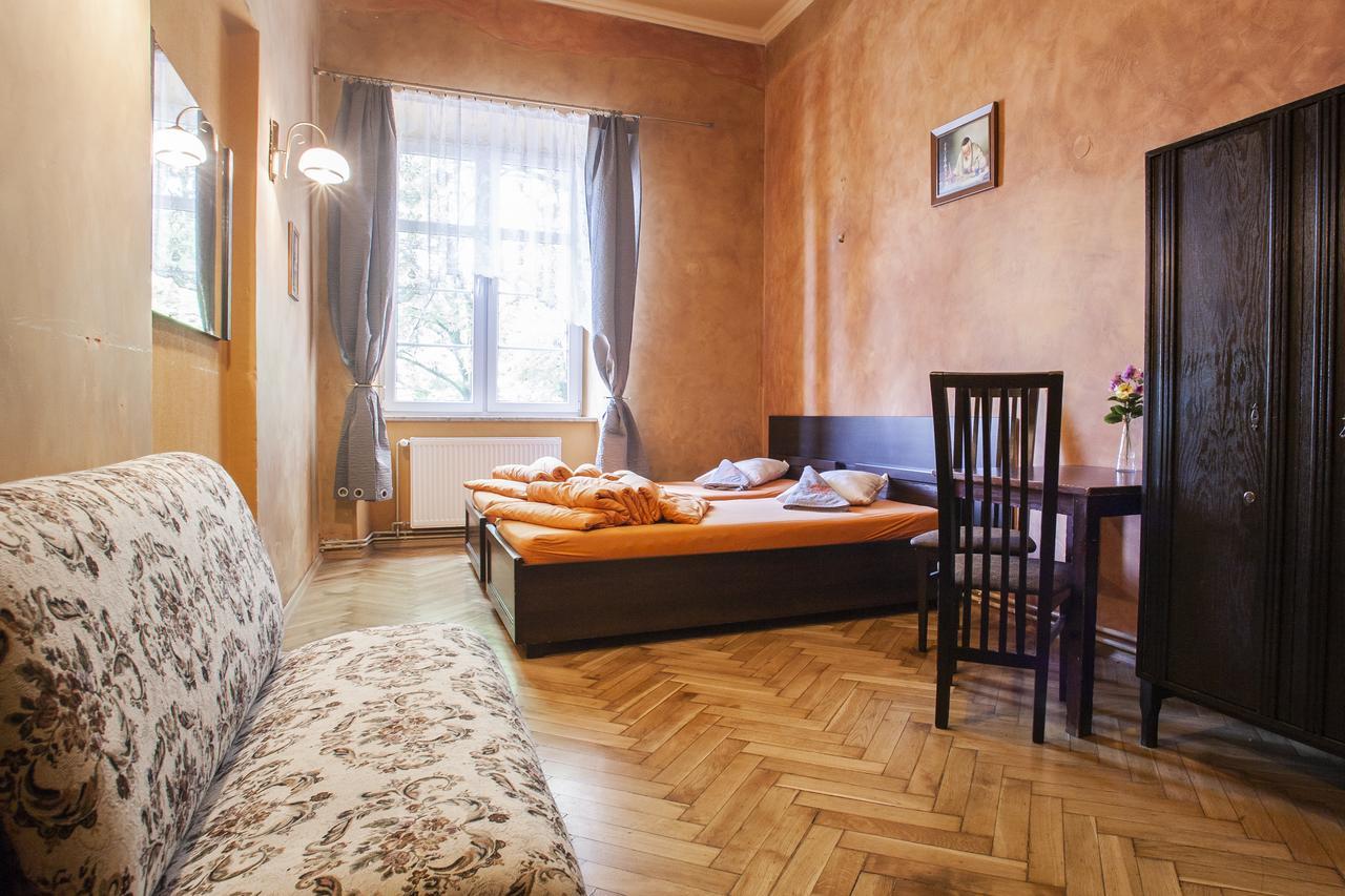Momotown Privates Bed and Breakfast Krakau Buitenkant foto